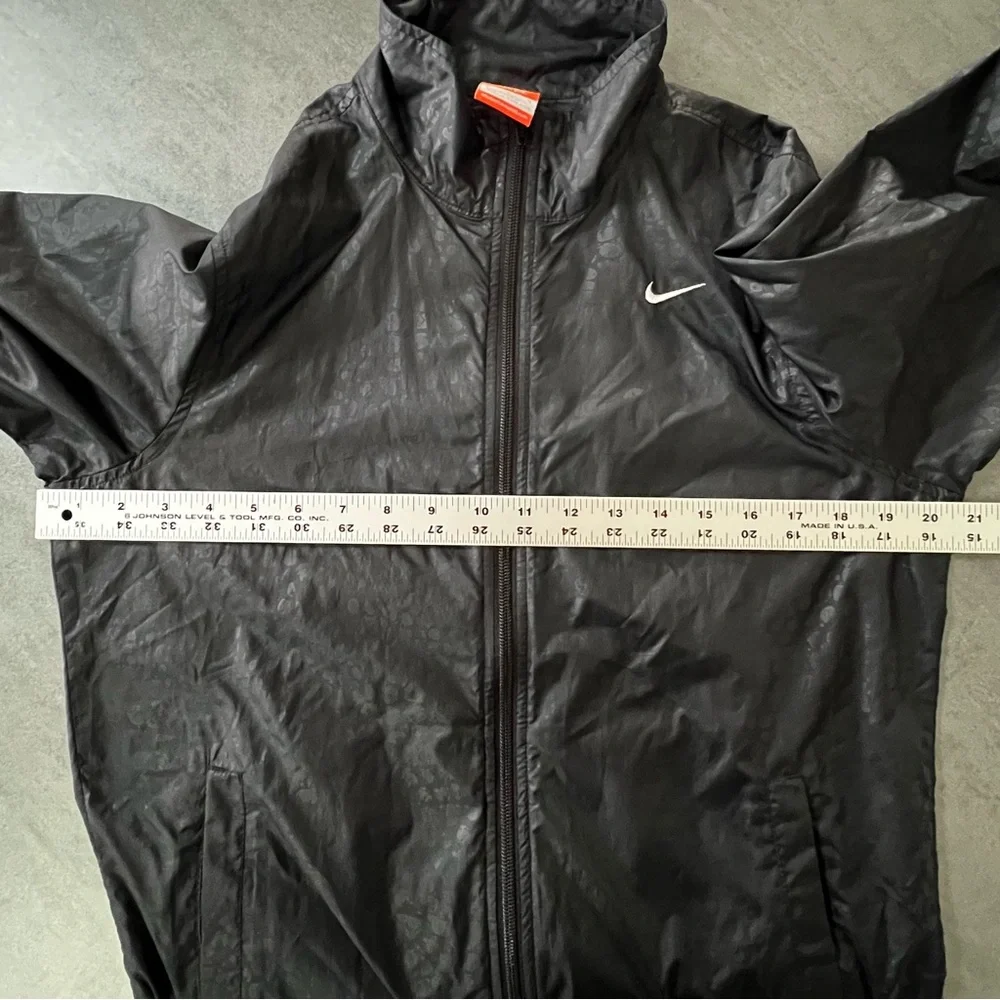 Nike Athletic Dept Black Zip Windbreaker Croc Print Embroidered Logo Size Medium
